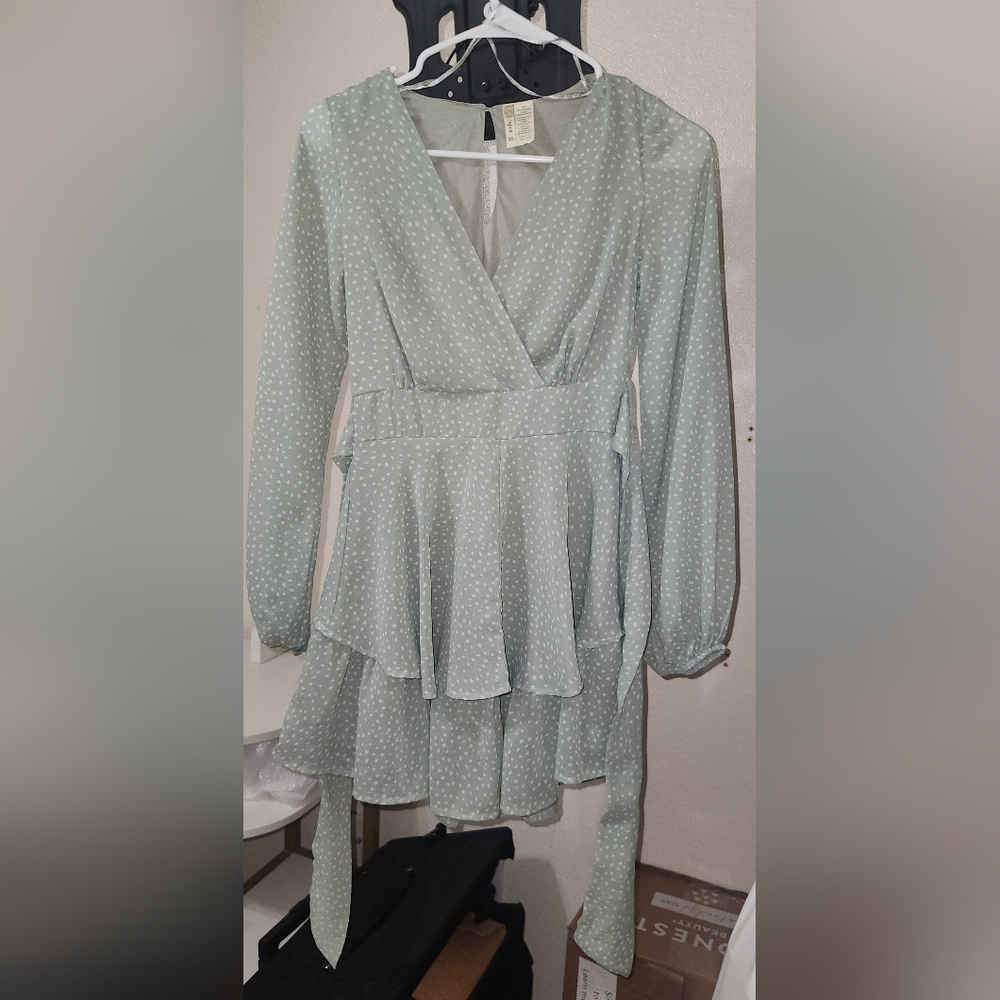 Green Long Sleeve Wrap Sundress for Wedding Guest